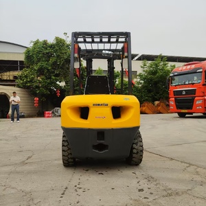 Prêt à être expédié, chariot élévateur diesel d'occasion Komatsu d'origine, 3 tonnes, modèle FD30, mât à 3 sections, hauteur de levage de 4,5 m, en provenance du Japon, à vendre - Product Image 6