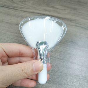 Brochas de Maquillaje al por Mayor OEM, <span class=keywords><strong>Brocha</strong></span> Grande en Forma de Abanico <span class=keywords><strong>para</strong></span> Iluminar, Pelo Sintético Corto, Mango de Madera, <span class=keywords><strong>Brocha</strong></span> Facial Suave - Product Image 6