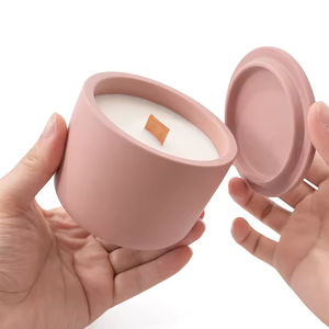 เทียนหอมอโรมาเธอราพีจากถั่วเหลือง สีสันสวยงาม ไร้ควัน กลิ่นหอม พร้อมของตกแต่งเซรามิกเรียบง่าย สำหรับห้องนอน ห้องนั่งเล่น และเทศกาลคริสต์มาส - Product Image 3