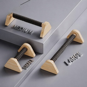 Barres <span class=keywords><strong>de</strong></span> dips russes en bois massif en forme <span class=keywords><strong>de</strong></span> I pour entraînement <span class=keywords><strong>de</strong></span> rue, équipement <span class=keywords><strong>de</strong></span> fitness pour hommes - Product Image 3