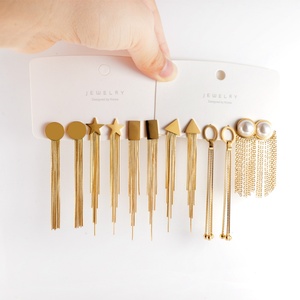 Pendientes de Diseño a Precios Económicos y Alta Calidad, Precio Competitivo, Pendientes Elegantes Africanos Impermeables para Mujer - Product Image 1