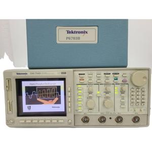 Osciloscopio Digital Tektronix TDS754D 500MHz 2GS/s 4 Canales, Opcional: 2C, 4C-con P6703B - Product Image 3