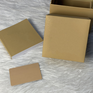 Caja de Reloj de Lujo OEM con Interior de Gamuza Sintética, Estuche Cuadrado de Cartón, Funda Protectora con Tapa Abatible y Almohada para Relojes de Lujo - Product Image 5