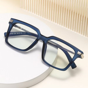 Lunettes de soleil photochromiques pour hommes Zs 95018, monture carrée en plastique et métal, protection UV400, classe 2, style tendance - Product Image 1