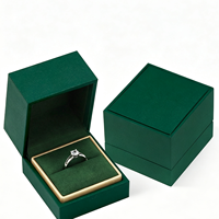 Boîte à bijoux simple en velours vert foncé personnalisée, boîte à bijoux personnalisée avec logo, ensembles de bijoux pour femmes, ensembles de bijoux de créateurs