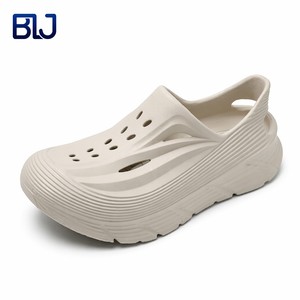 Sabots de jardin pour hommes en EVA, durables, à côtés côtelés, semelle épaisse, logo personnalisé, amorti doux - Product Image 1