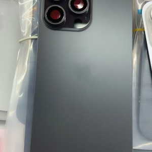 Pièces de rechange en gros pour téléphones portables : Coque arrière en verre avec câble flexible pour iPhone 15 Pro, boîtier arrière en verre avec lentille - Product Image 4