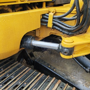 Mini-excavatrice CAT 305SR 305 d'occasion de 5 tonnes avec bras de rotation zéro, excavatrice à chenilles fiable d'occasion d'origine japonaise - Product Image 5