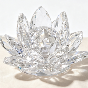 Décoration de fleur de lotus en cristal directement de l'usine, figurine de lotus en cristal gravée sur mesure, souvenir artisanal religieux en cristal pour mariage - Product Image 1