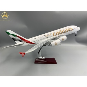 Maquette d'<span class=keywords><strong>avion</strong></span> A380 Emirates à double <span class=keywords><strong>porte</strong></span> avec lumières et roues, décoration d'<span class=keywords><strong>avion</strong></span> statique simulée - Product Image 3