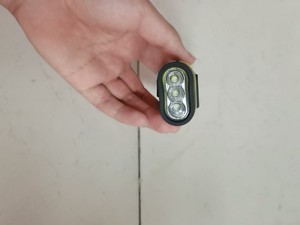Torcia LED Portatile Ricaricabile USB Solare Super Luminosa Xhp90+COB con Fascio Regolabile e Luce Laterale per Esterni - Product Image 4