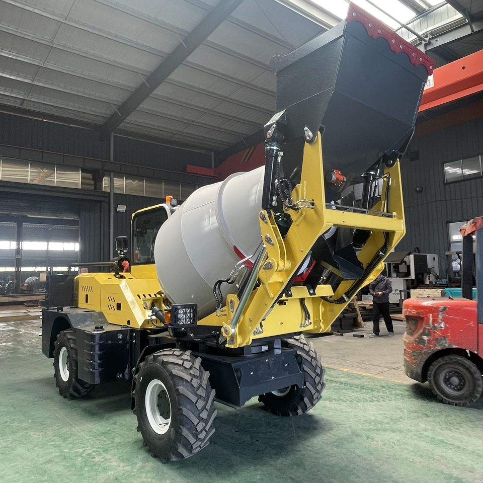 Heavy Duty Self Loading Concrete Mixer Truck For Concrete Works ...