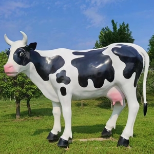 Estatua de vacas blancas y negras de fibra de vidrio grande hecha a mano para exteriores, escultura de vacas animales de jardín de tamaño real para Decoración - Product Image 1
