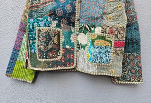 Abrigo de algodón acolchado hecho a mano para mujer, estilo invierno, con estampado indio, estilo bohemio, regalo para ella, de un exportador indio. - Product Image 5