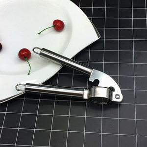 Presse-ail en acier inoxydable, écraseur de légumes et gingembre, hachoir manuel pour <span class=keywords><strong>cuisine</strong></span> - Product Image 3