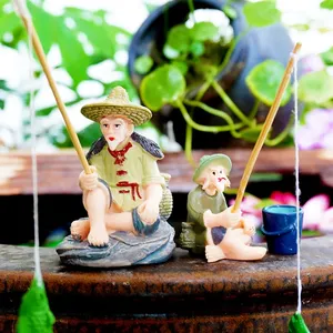 Fournisseur Direct Usine : Sculptures et Ornements Écologiques en Plastique pour Aquariums et Jardins d'Intérieur (Petits Pêcheurs) - Product Image 4