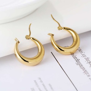ต่างหูห่วงสแตนเลสชุบทอง 18k แฟชั่น - Product Image 5