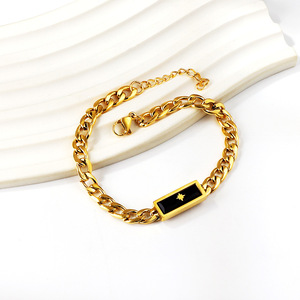 Pulsera de Acero Inoxidable con Cadena de Serpiente y Circones Verdes Rectangulares, Diseño Geométrico, Accesorio de Moda Unisex - Product Image 3