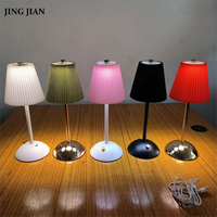 Lampe de table décorative de chambre d'étude moderne Offres Spéciales gradateur tactile luminosité lampe de bureau LED rechargeable sans fil