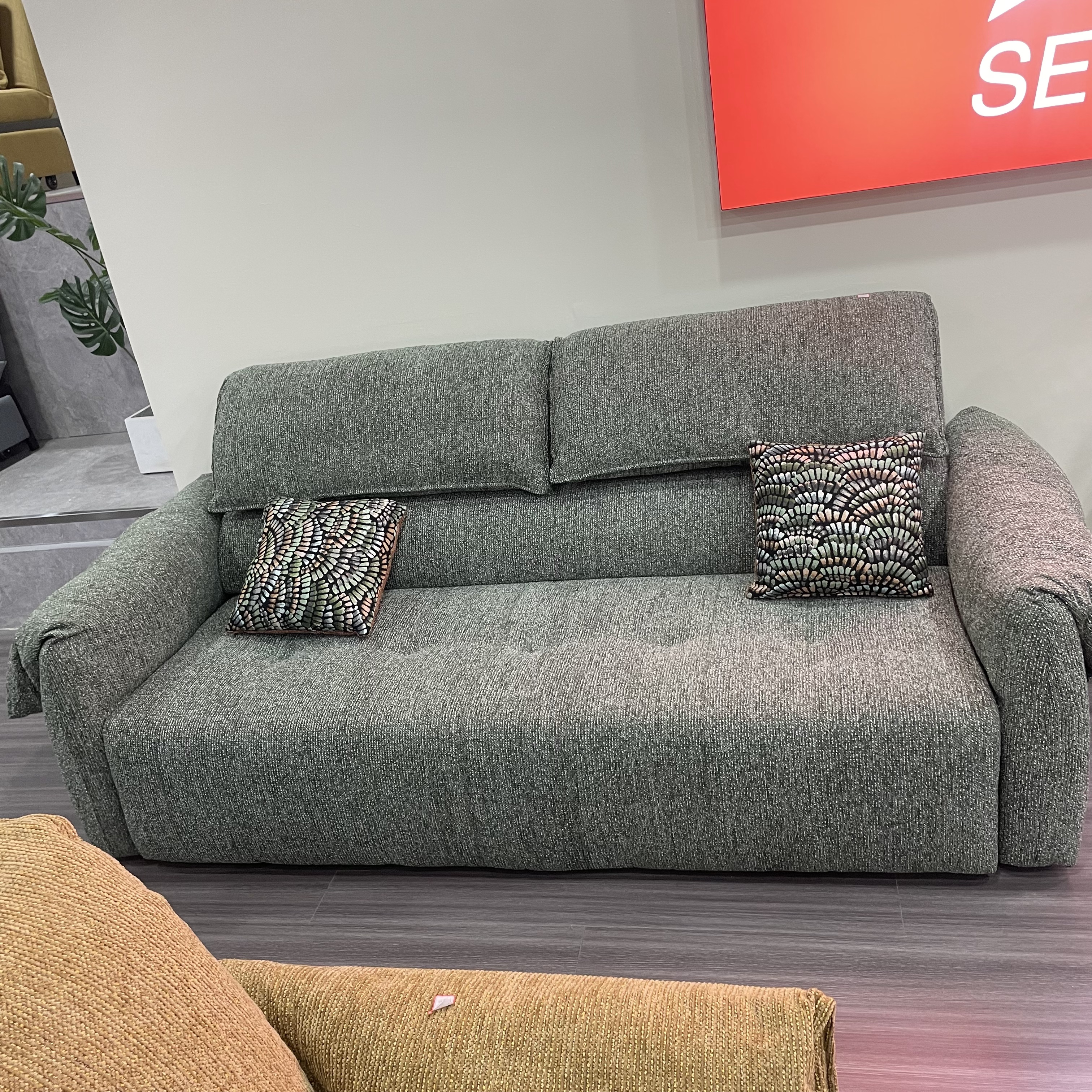 Greyish green (multiple colors available)