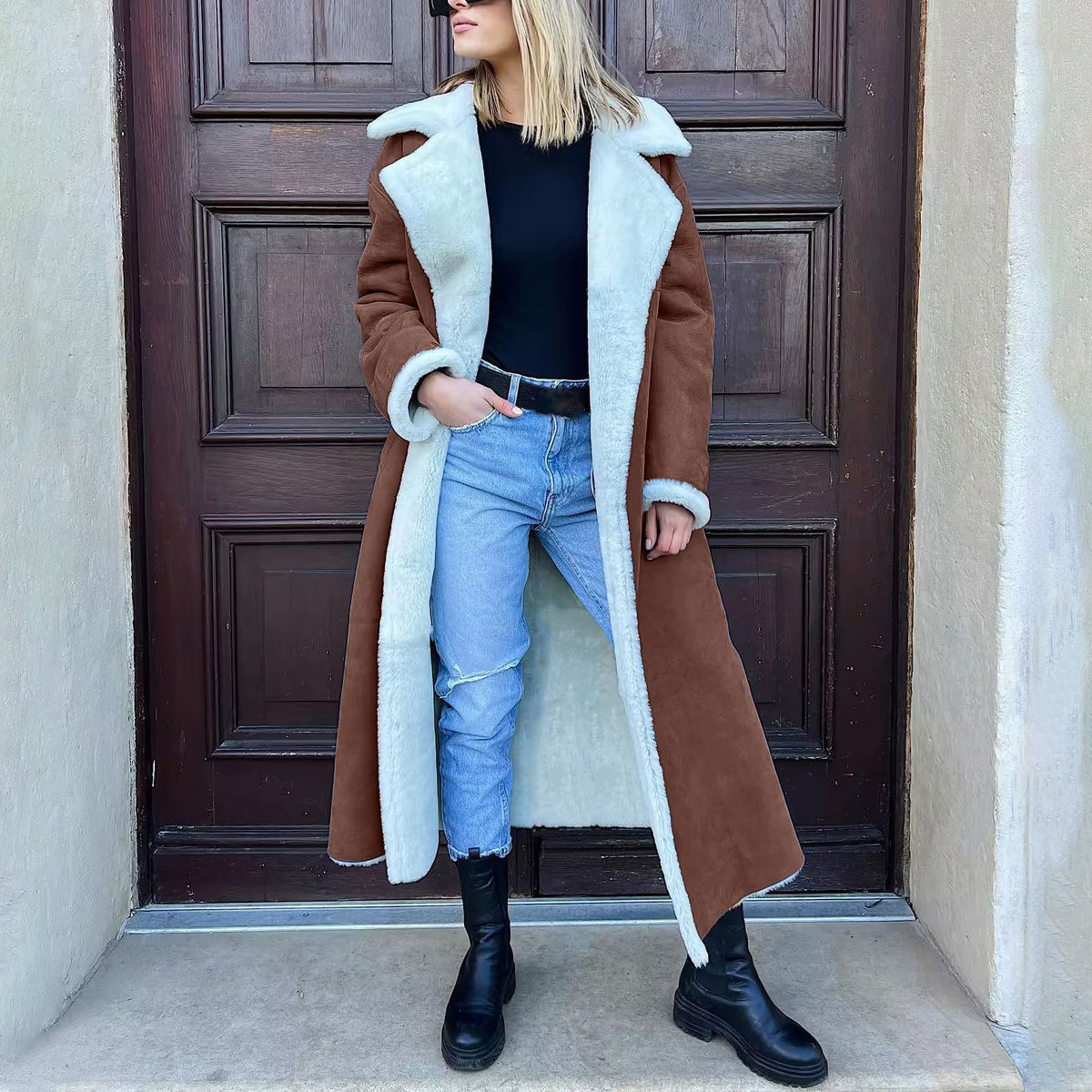 สีน้ำตาล