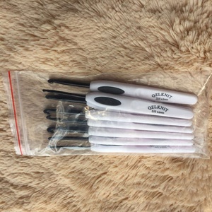 Ensemble de Crochet en aluminium personnalisé bon marché, <span class=keywords><strong>aiguilles</strong></span> <span class=keywords><strong>à</strong></span> <span class=keywords><strong>tricoter</strong></span> - Product Image 4