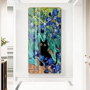 Reloj de Pared de Porcelana de Cristal Sofisticado con Fondo Verde Oscuro, Ambiente Sofisticado, Sentido Tecnológico, Diseño de Alce - Product Image 4