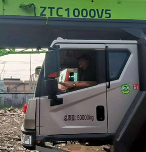 Entreprise honnête offrant une grue de camion Zoomlion utilisée économique de 220 tonnes - Product Image 4