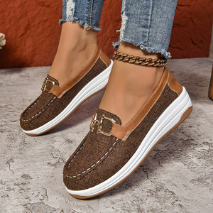 Chaussures décontractées britanniques à enfiler pour femme, à semelle épaisse, avec boucle métallique, en tissu, grande taille, pour l'automne - Product Image 2