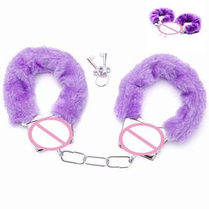 Brinquedos Sexuais SM Algemas de Metal Pelúcia Acessórios de Cosplay para Jogos Sexuais Adultos Brinquedos para Casais - Product Image 1