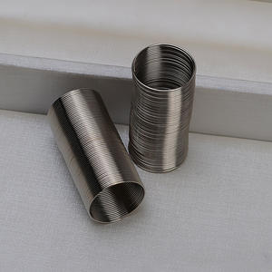 Pulsera de Alambre de Acero DIY con Efecto de Múltiples Hileras de 0.6mm, Accesorio de Mano - 1579 Anillos de Salto y Cuentas en Tamaños de 3mm y 6mm - Product Image 4