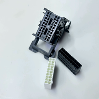 2479189-1/2479186-1 Boîtier de connecteur automobile en laiton à 40 broches, inserts de borne, coque de fiche, stock 1.5A 12V