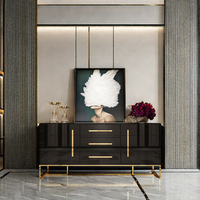 Buffet moderne de luxe avec base dorée et plateau en marbre, ensemble de meubles de salle à manger pour salon ou hôtel