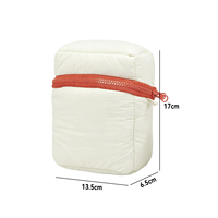 Sac de rangement pour couches matelassé, imperméable et portable avec fermeture éclair, personnalisable avec logo OEM, petite pochette fonctionnelle pour les voyages quotidiens de bébé