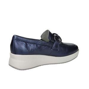 Mocassini Cinzia Soft da donna in pelle blu, slip-on, comodi. - Product Image 4