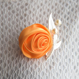 婚礼舞会胸花人造玫瑰腕花手链面料配件，适合新娘和客人 - Product Image 4