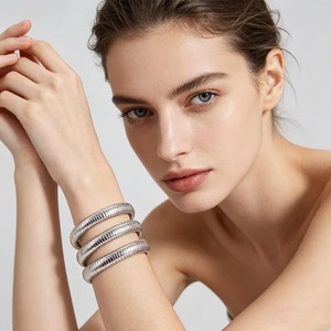 Bracelet manchette élastique en acier inoxydable avec chaîne serpent pour femmes et hommes, style punk hip-hop, bijou de main en métal, accessoire cadeau - Product Image 5