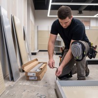 Genouillères de chantier pour travaux en béton, protections de genoux rigides en gel absorbant les chocs avec large sangle Velcro pour les ouvriers du bâtiment