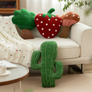 Coussins décoratifs en gros, oreillers en forme de plantes de dessin animé <span class=keywords><strong>pour</strong></span> <span class=keywords><strong>canapé</strong></span>, oreillers en forme de fraise, coussins décoratifs en gros - Product Image 4