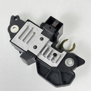 Neuer Fahrzeugteile-Spannungs regler F00M144121 BR28-N1 FOOM 144-121 87715948 1920315 2004300 für FM480 05-12 Hohe Qualität - Product Image 3