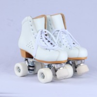 Patins à roulettes quad durables et sûrs de petite et grande taille avec 4 roues en PU à LED pour patinoire américaine