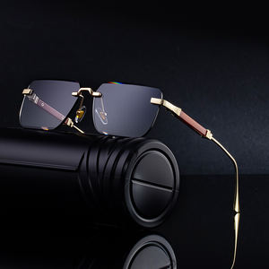 نظارات شمسية رجالية Partagas بتصميم ريترو وشعار مخصص، بدون إطار، فوتوكروميك، بأذرع خشبية ملونة، حماية UV400 - Product Image 1