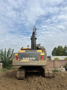 Excavatrice sur chenilles hydraulique Volvo EC220DL de 22 tonnes, d'occasion, excellente stabilité, en excellent état, disponible en stock - Product Image 3