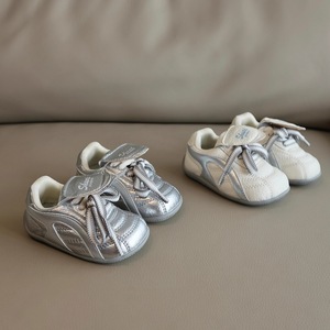 JHT Nuove <span class=keywords><strong>Scarpe</strong></span> da Passeggio con Suola Morbida per Neonati, <span class=keywords><strong>Sneakers</strong></span> Bianche per Bambine, <span class=keywords><strong>Scarpe</strong></span> per Bambini, <span class=keywords><strong>Scarpe</strong></span> da Skate per Ragazzi, <span class=keywords><strong>Scarpe</strong></span> Casual - Product Image 1