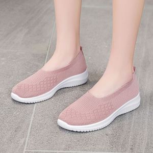 Chaussures plates confortables et décontractées pour femmes, style ballerines à bout rond, en maille respirante tricotée, vente en gros - Product Image 2