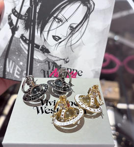 Collar, Pendientes y Pulsera de Cadena de Bambú con Perlas Grandes de Saturno en 3D de Cobre NANA de Alta Calidad, Nueva Colección 2025 de Western Empress - Product Image 5