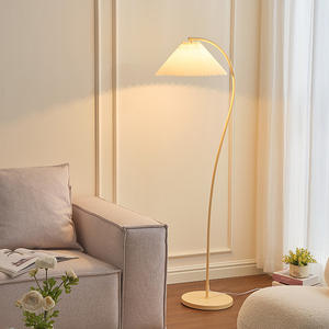 <span class=keywords><strong>Abat</strong></span>-<span class=keywords><strong>jour</strong></span> plissé de style crème <span class=keywords><strong>lampadaire</strong></span> <span class=keywords><strong>pour</strong></span> étude salon chambre table debout lampe d'ambiance - Product Image 3