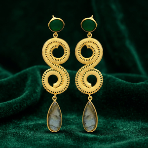 Boucles d'oreilles clous en onyx vert tourbillonnant plaqué or 14 carats et rhodium, boucles d'oreilles clous Enchantement Doré - Product Image 2