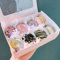 Boîtes en papier recyclé pour boîte à biscuits macaron transparente personnalisée: boulangerie sucrée et emballage de biscuits