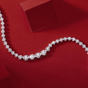 Colar de Moissanite com Testador de Diamante Personalizado, Corrente de Elos de Moissanite em Prata Esterlina 925 com Mudança Gradual de Tamanho - Product Image 3